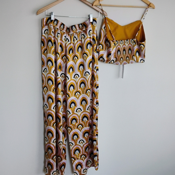 NWT House of Harlow 1960 Revolve Gold Purple Satin Floral Tank Wide Leg Pant Set - Picture 5 of 13